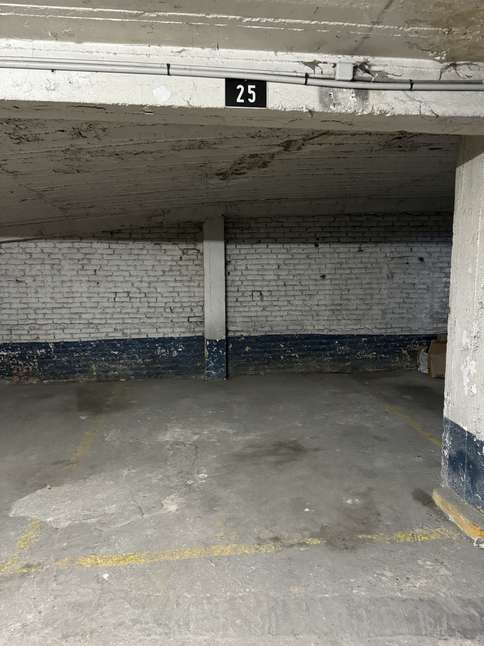 Image_1, Parking, Paris, ref :268/2